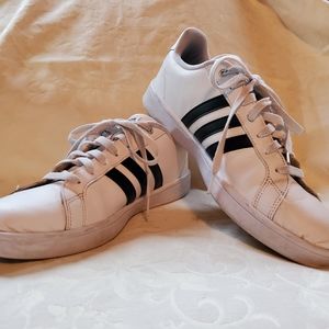 Adidas Retro style White and Black leather sneaker